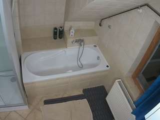 voyeurcam-julmodels-bath-2nd-1 Webcam Model Profile