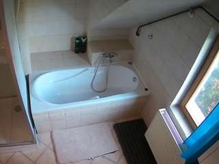 voyeurcam-julmodels-bath-2nd-1 Webcam Model Profile