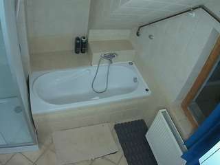 voyeurcam-julmodels-bath-2nd-1 Webcam Model Profile