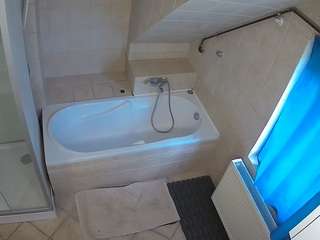 voyeurcam-julmodels-bath-2nd-1 Modèle Webcam Profil
