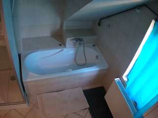 voyeurcam-julmodels-bath-2nd-1 - Live Cam