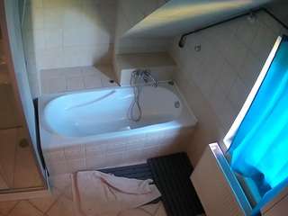 voyeurcam-julmodels-bath-2nd-1 Webcam Model Profile