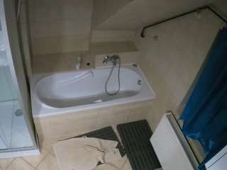 Julmodels Bathroom 2nd Floor-1