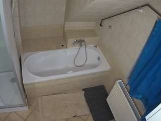 voyeurcam-julmodels-bath-2nd-1