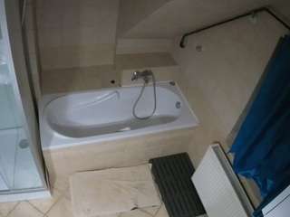 voyeurcam-julmodels-bath-2nd-1