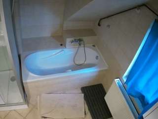 voyeurcam-julmodels-bath-2nd-1 Modèle Webcam Profil