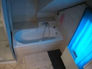 voyeurcam-julmodels-bath-2nd-1 - Live Cam