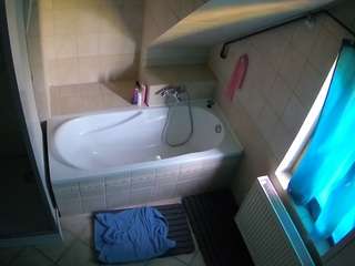 voyeurcam-julmodels-bath-2nd-1 Live Webcam on CamSoda