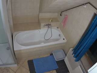 voyeurcam-julmodels-bath-2nd-1 camsoda