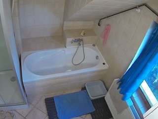 voyeurcam-julmodels-bath-2nd-1 camsoda