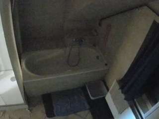 voyeurcam-julmodels-bath-2nd-1 camsoda
