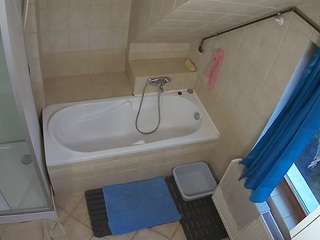 Julmodels Bathroom 2nd Floor-1
