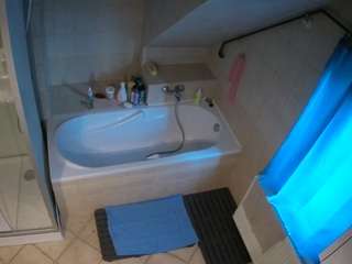 Julmodels Bathroom 2nd Floor-1