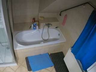 voyeurcam-julmodels-bath-2nd-1