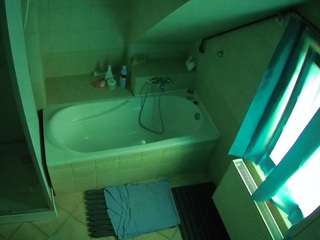 Julmodels Bathroom 2nd Floor-1