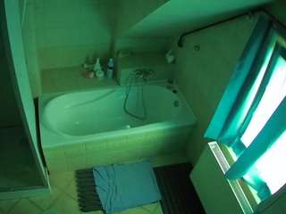 Julmodels Bathroom 2nd Floor-1