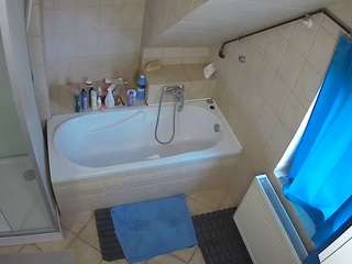 Julmodels Bathroom 2nd Floor-1