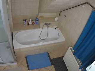 Julmodels Bathroom 2nd Floor-1