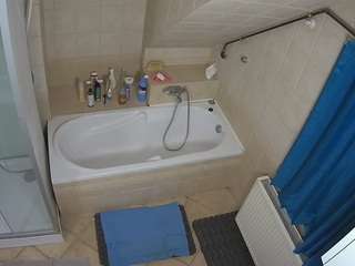 Julmodels Bathroom 2nd Floor-1