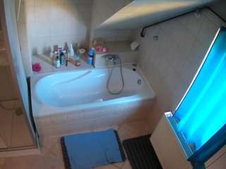 Julmodels Bathroom 2nd Floor-1