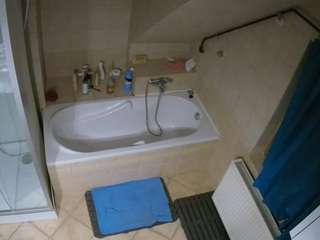 voyeurcam-julmodels-bath-2nd-1 camsoda