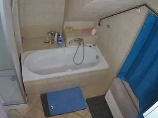 voyeurcam-julmodels-bath-2nd-1