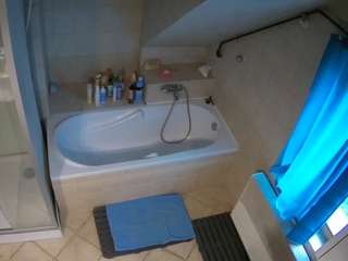 Julmodels Bathroom 2nd Floor-1