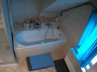 Julmodels Bathroom 2nd Floor-1