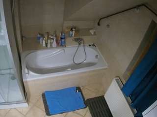 voyeurcam-julmodels-bath-2nd-1