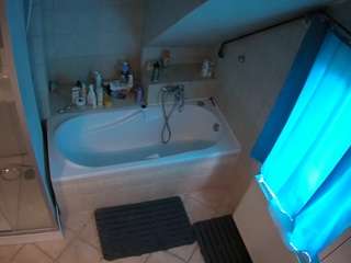 Julmodels Bathroom 2nd Floor-1