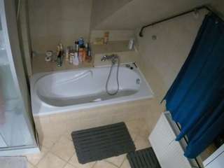 voyeurcam-julmodels-bath-2nd-1 Live Webcam on CamSoda