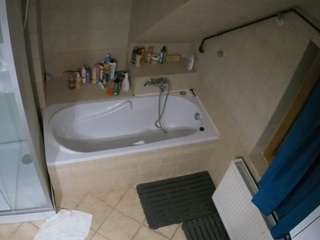 voyeurcam-julmodels-bath-2nd-1