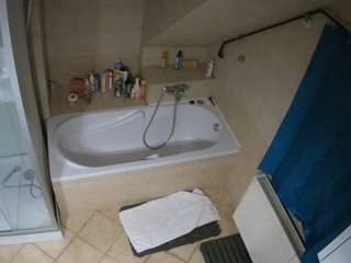 voyeurcam-julmodels-bath-2nd-1