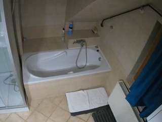 voyeurcam-julmodels-bath-2nd-1