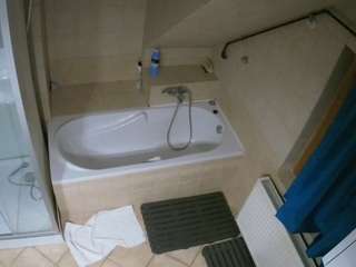 voyeurcam-julmodels-bath-2nd-1