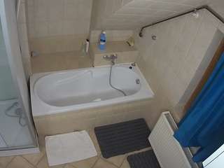 voyeurcam-julmodels-bath-2nd-1