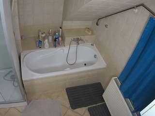 Julmodels Bathroom 2nd Floor-1