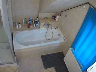 voyeurcam-julmodels-bath-2nd-1 webcam