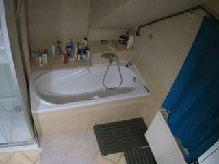 voyeurcam-julmodels-bath-2nd-1 webcam