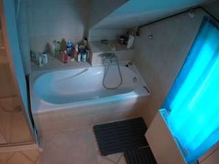 voyeurcam-julmodels-bath-2nd-1
