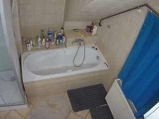voyeurcam-julmodels-bath-2nd-1 webcam