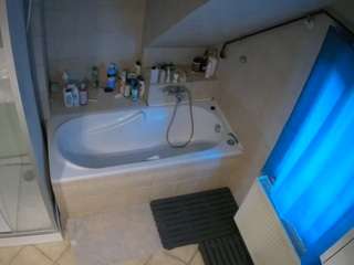 voyeurcam-julmodels-bath-2nd-1