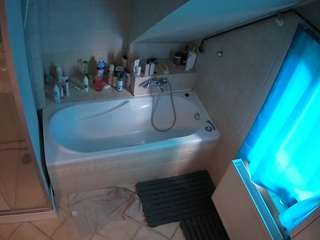 Julmodels Bathroom 2nd Floor-1