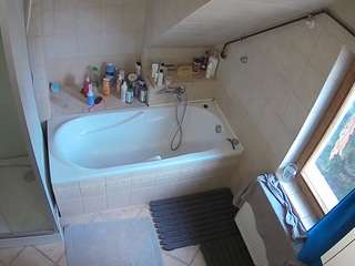 voyeurcam-julmodels-bath-2nd-1 webcam