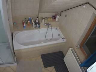 voyeurcam-julmodels-bath-2nd-1 Profile Image