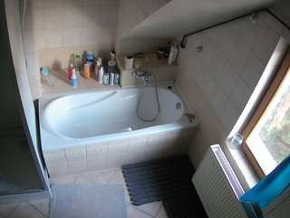 voyeurcam-julmodels-bath-2nd-1