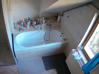 Julmodels Bathroom 2nd Floor-1