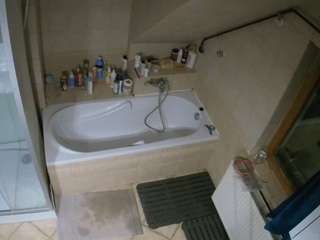 voyeurcam-julmodels-bath-2nd-1 webcam
