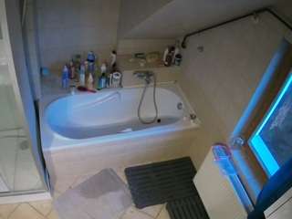 Image 1 of voyeurcam-julmodels-bath-2nd-1, female webcam model,  years old, on live webcam