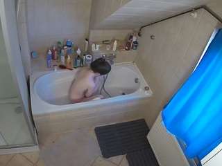 voyeurcam-julmodels-bath-2nd-1